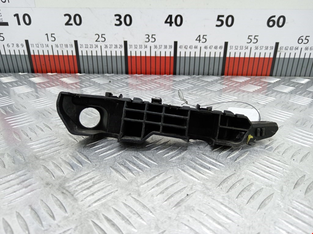 Кронштейн переднего бампера левый KIA Cee'd II 2012-2018