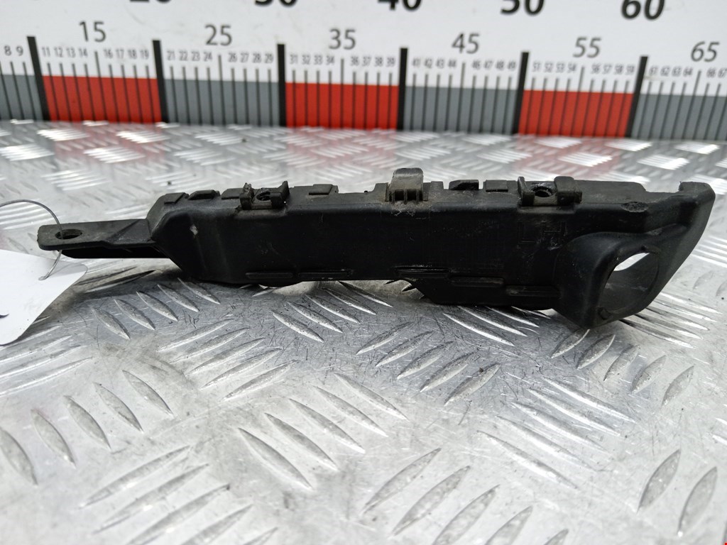 Кронштейн переднего бампера левый KIA Cee'd II 2012-2018