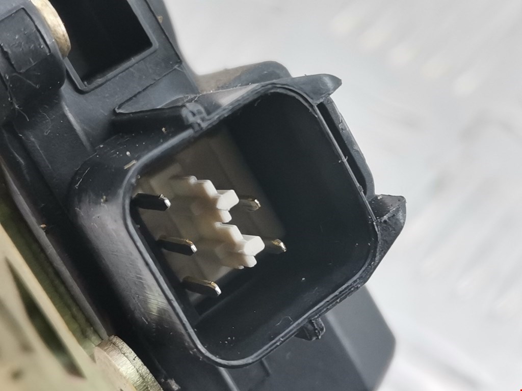 Замок двери задней правой HYUNDAI Terracan 2001-2006