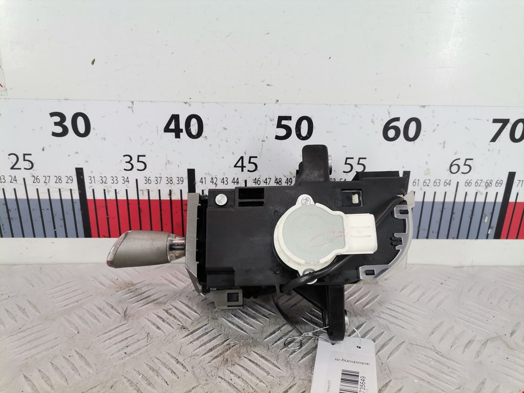 Кулиса (селектор) АКПП/МКПП в салоне TOYOTA Prius II XW20 2003-2012