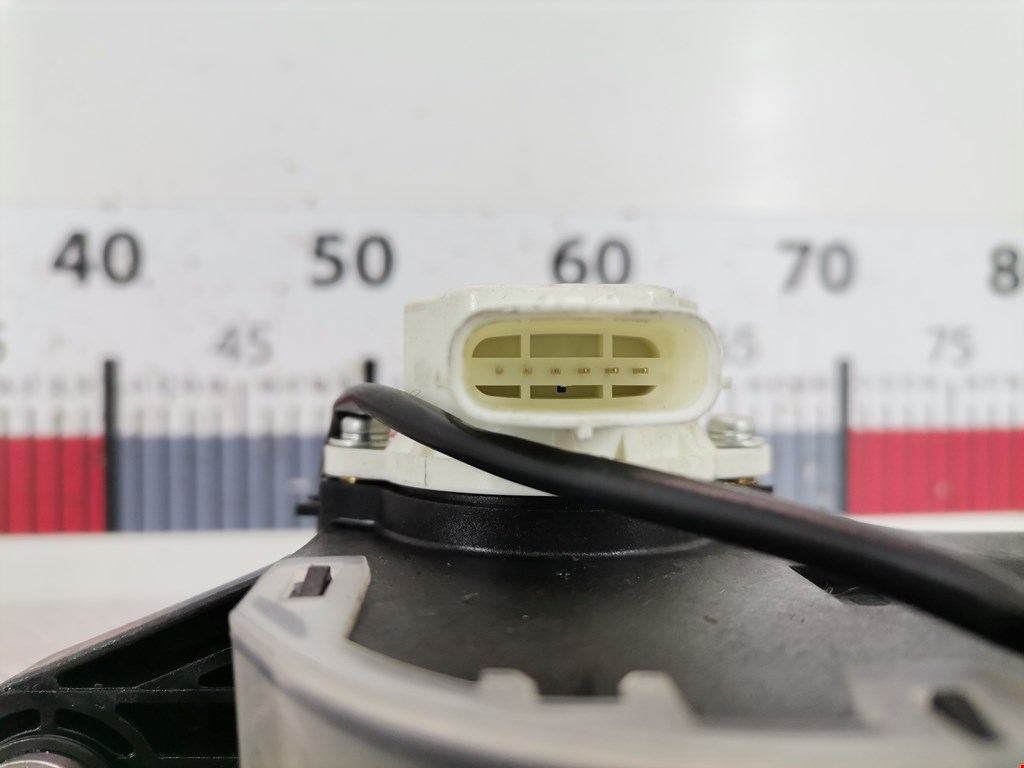 Кулиса (селектор) АКПП/МКПП в салоне TOYOTA Prius II XW20 2003-2012