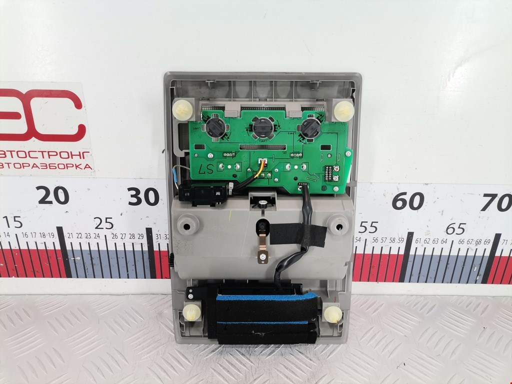 Плафон салонный (салона фонарь) TOYOTA Prius II XW20 2003-2012