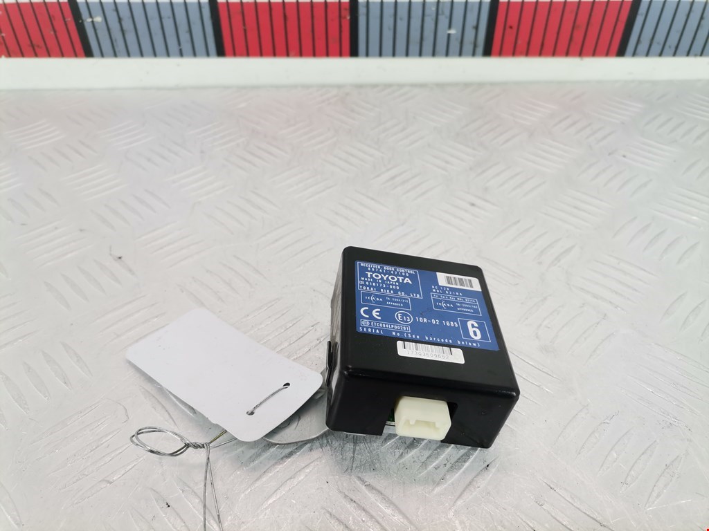 Блок управления центральным замком TOYOTA Prius II XW20 2003-2012