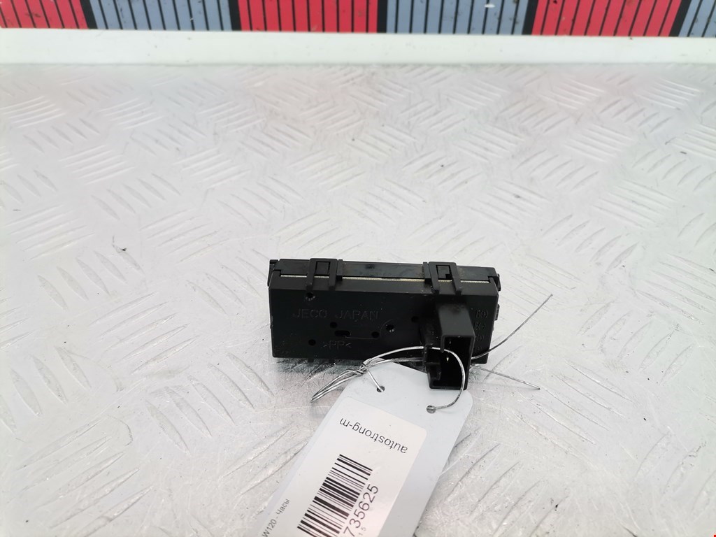 Часы TOYOTA Prius II XW20 2003-2012