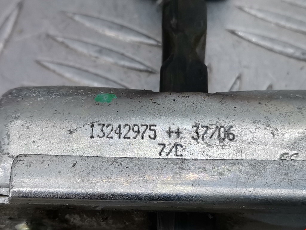 Ограничитель открывания двери OPEL Corsa D 2006-2014