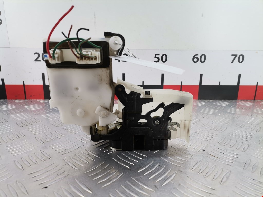 Замок двери передней правой FORD Ranger 2006-2012