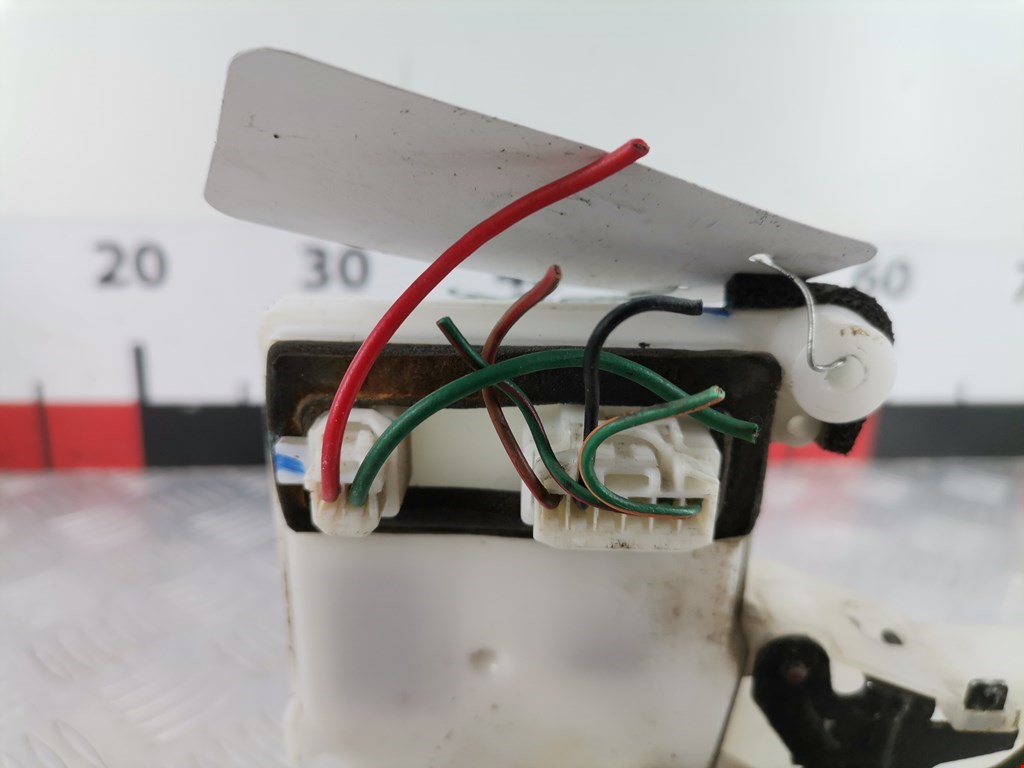 Замок двери передней правой FORD Ranger 2006-2012