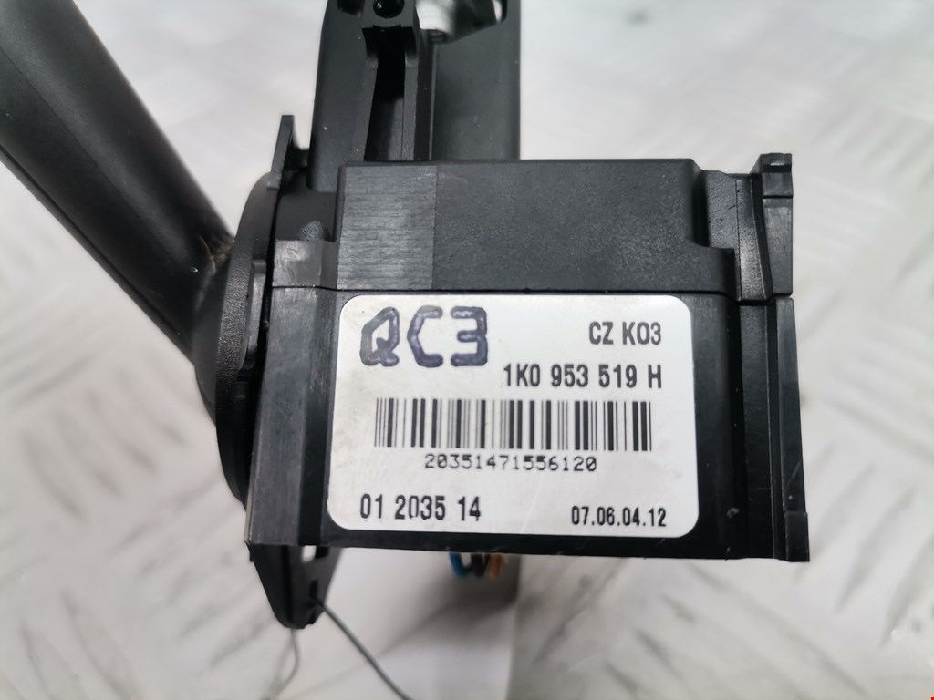 Переключатель стеклоочистителя VOLKSWAGEN Golf V 2003-2009