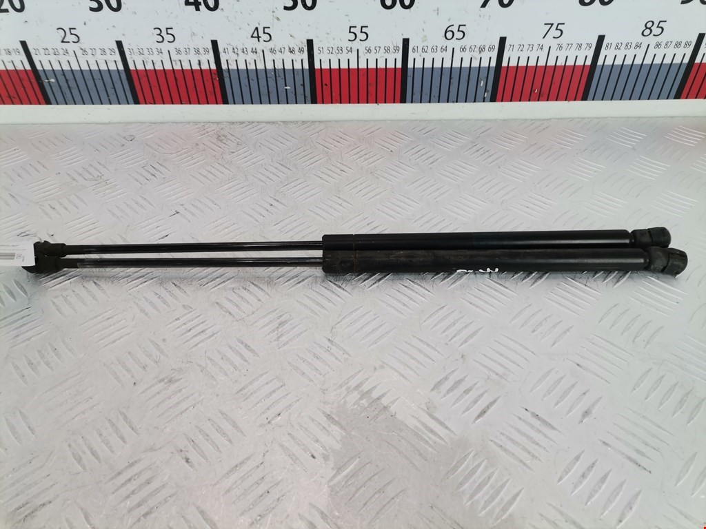 Амортизатор крышки (двери) багажника VOLKSWAGEN Passat B5 1997-2005