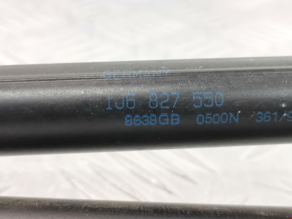 Амортизатор крышки (двери) багажника VOLKSWAGEN Passat B5 1997-2005