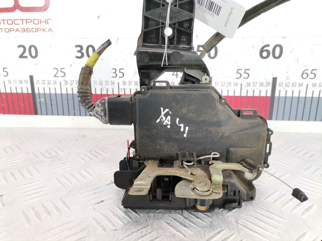 Замок двери передней левой VOLKSWAGEN Passat B5 1997-2005