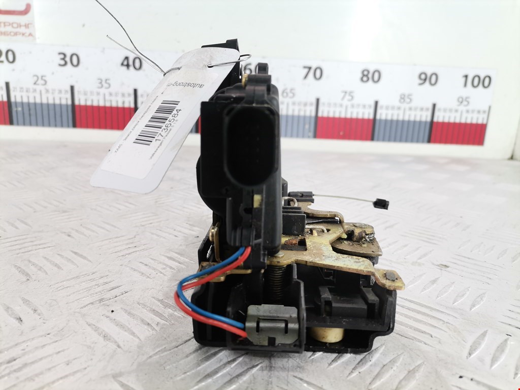 Замок двери передней левой VOLKSWAGEN Passat B5 1997-2005