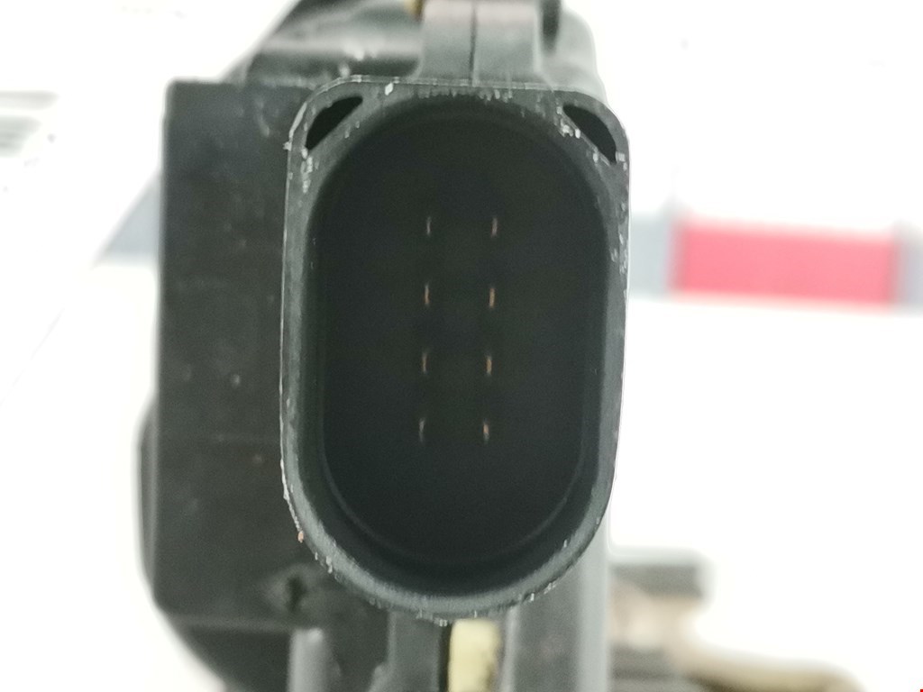 Замок двери передней левой VOLKSWAGEN Passat B5 1997-2005