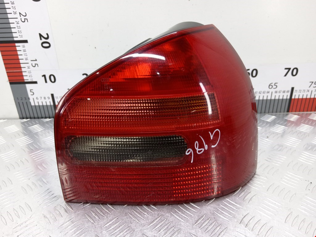 Фонарь задний правый AUDI A3 8L 1996-2003