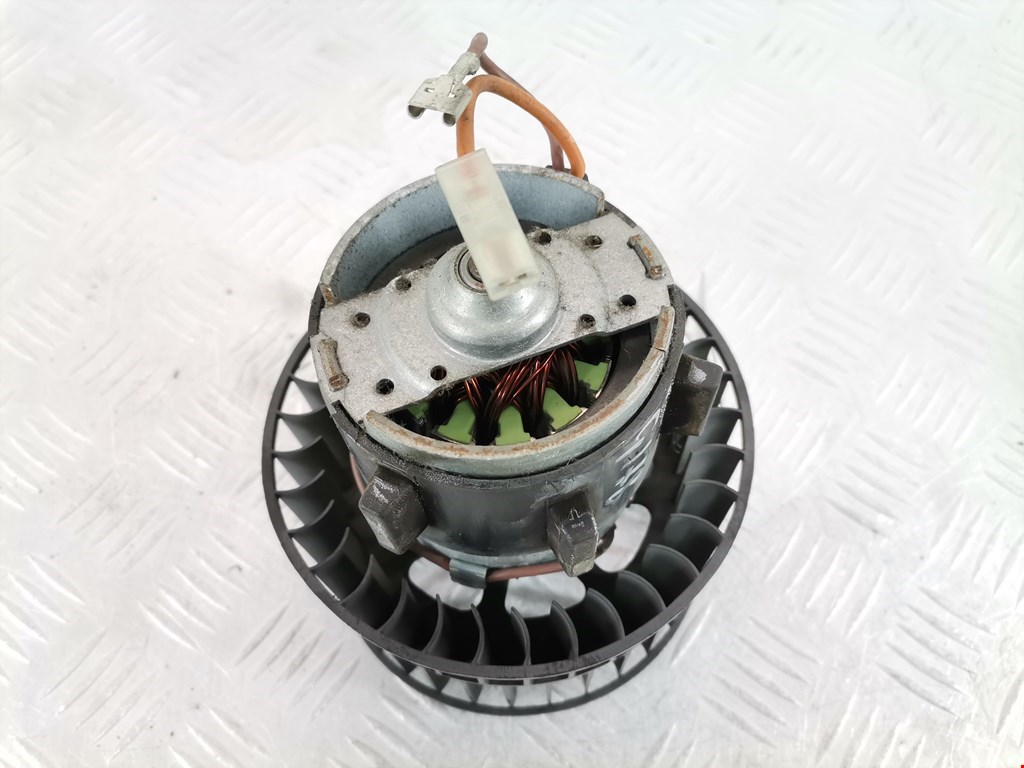 Моторчик (мотор) отопителя салона OPEL Tigra A 1994-2001