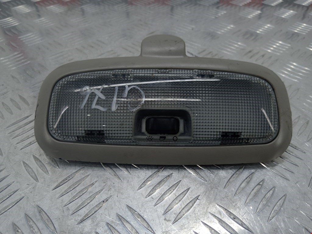 Плафон салонный (салона фонарь) FORD Fiesta 2001-2008