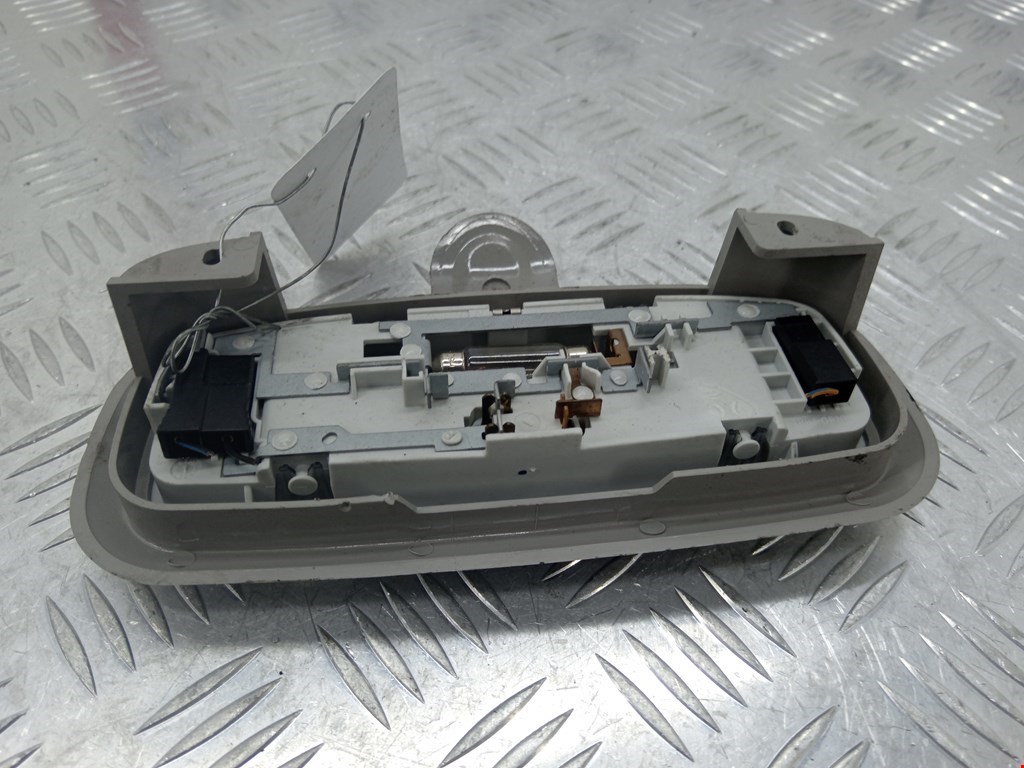 Плафон салонный (салона фонарь) FORD Fiesta 2001-2008