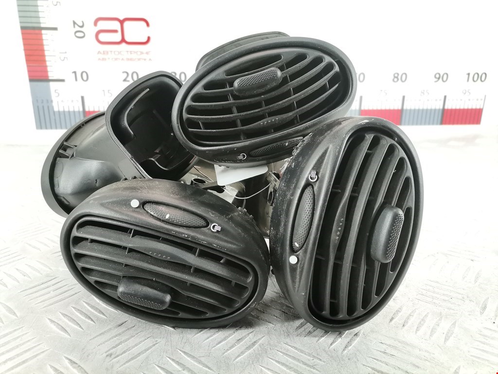 Дефлектор воздушный FORD Focus I 1998-2005