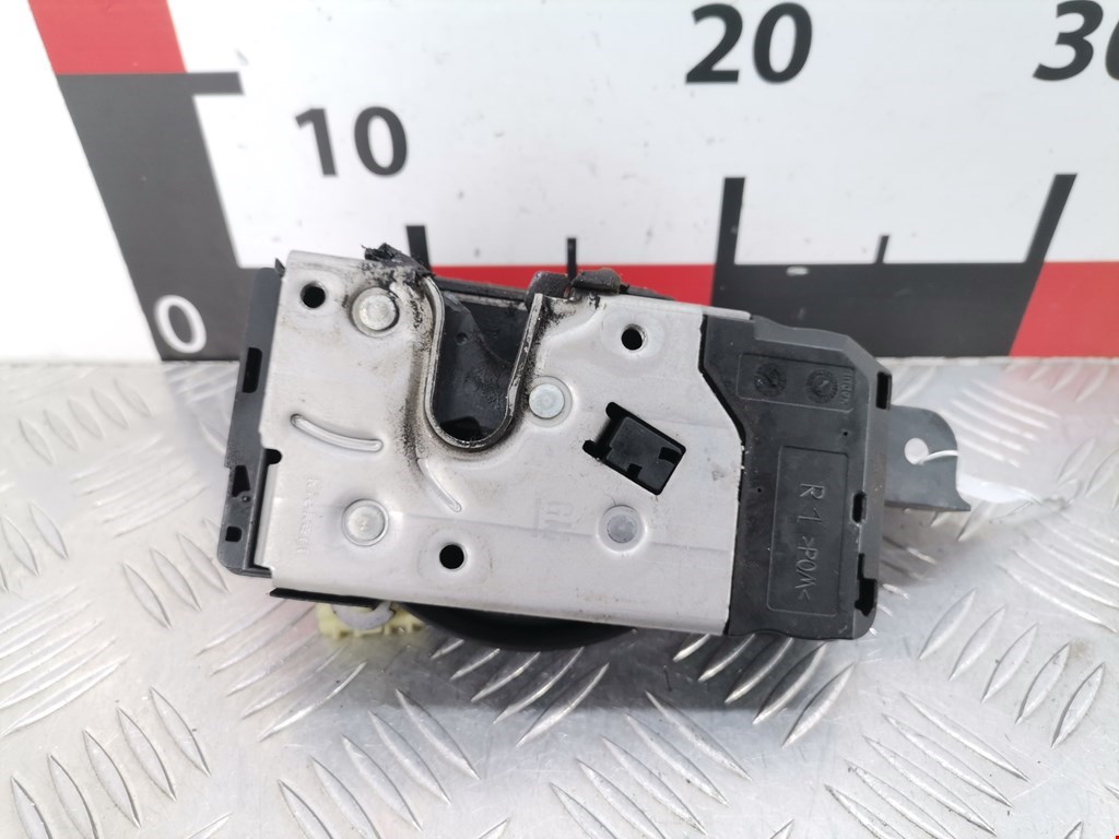Замок двери передней правой OPEL Astra H/Family 2004-2015
