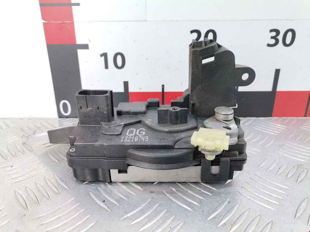 Замок двери передней правой OPEL Astra H/Family 2004-2015