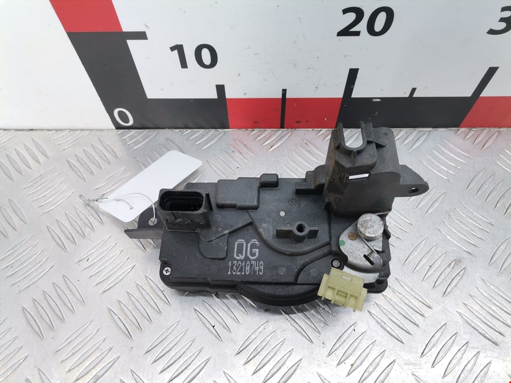 Замок двери передней правой OPEL Astra H/Family 2004-2015