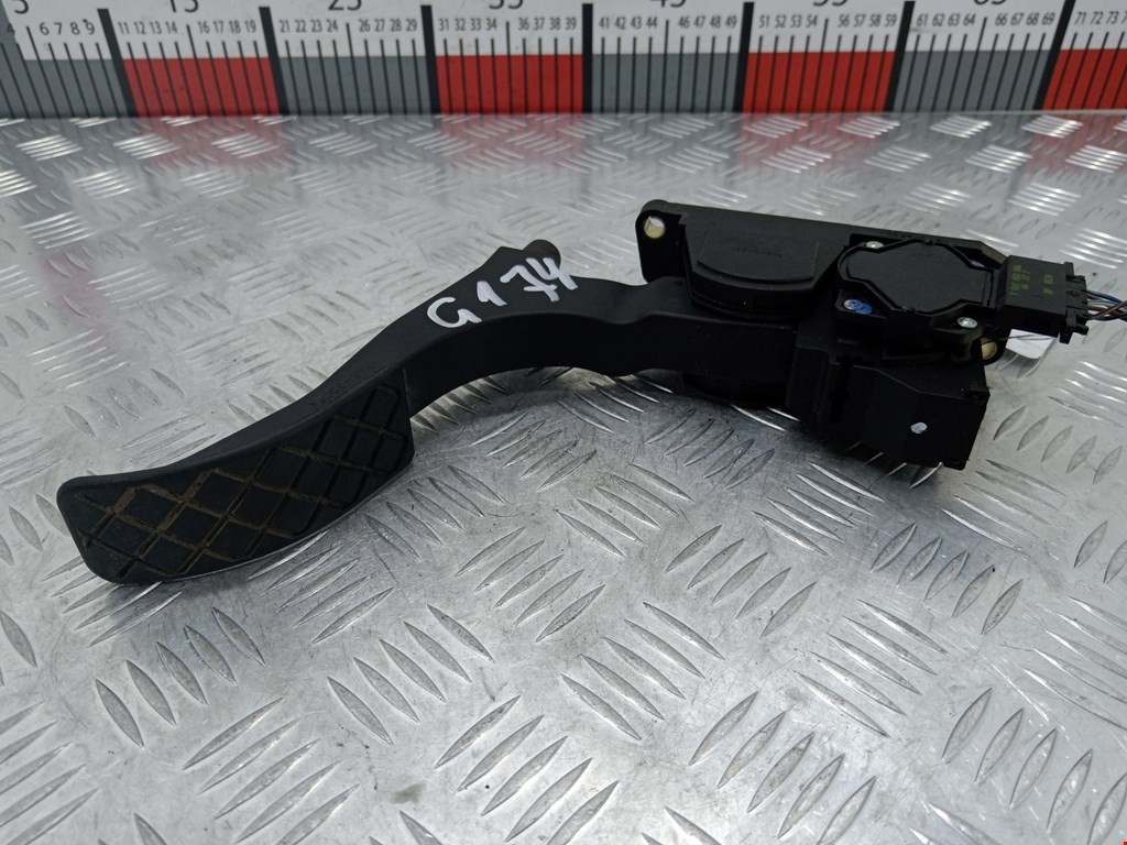 Педаль газа VOLKSWAGEN Polo IV 2001-2009