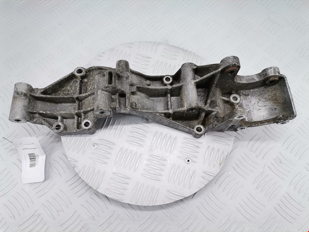 Кронштейн генератора FORD Galaxy 1995-2005