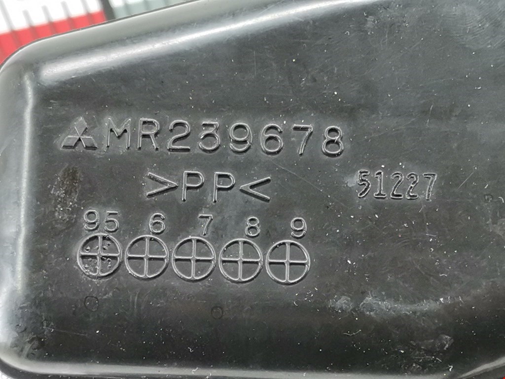 Патрубок воздушного фильтра MITSUBISHI Colt CJ 1995-2003
