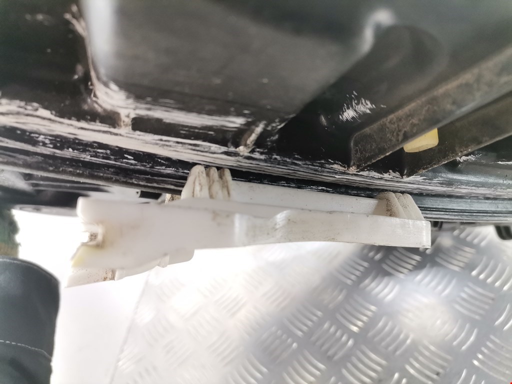 Стеклоподъемник задний левый HYUNDAI i30 2012-2017