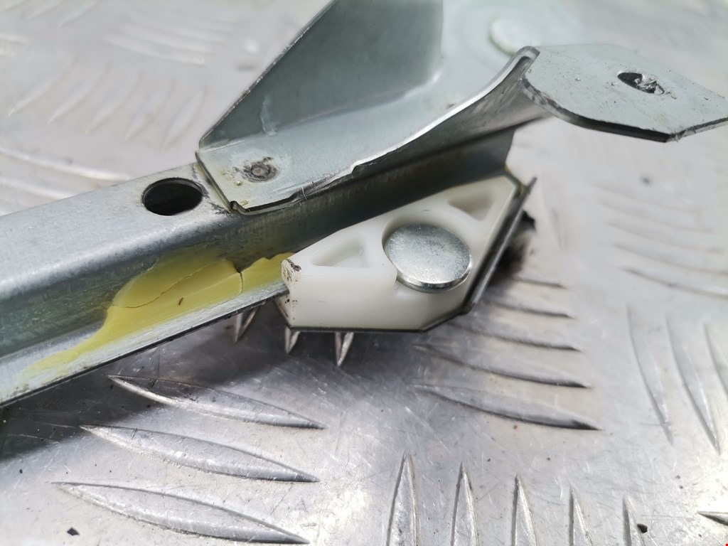 Стеклоподъемник задний правый OPEL Astra H/Family 2004-2015