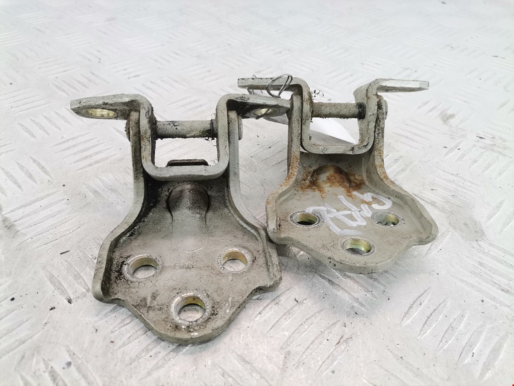 Петля двери передней правой Hyundai Santa Fe 1 (SM) (2000-2006)