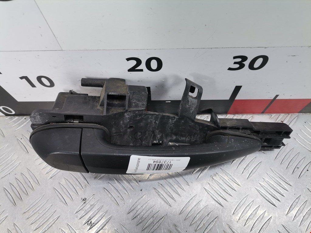 Ручка двери передней наружная правая BMW 1er E81\E87 2004-2011