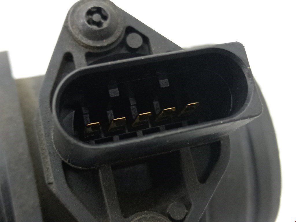 Расходомер воздуха (массметр, датчик ДМРВ) VOLKSWAGEN Golf IV 1997-2003