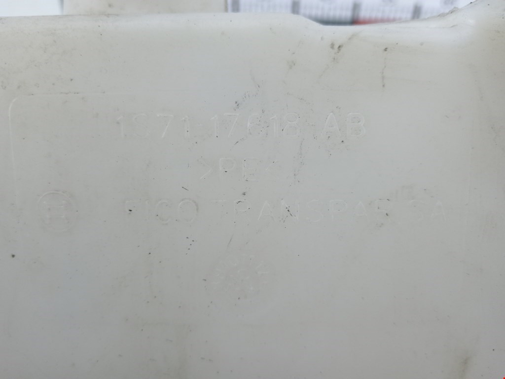 Бачок омывателя FORD Mondeo III 2000-2007