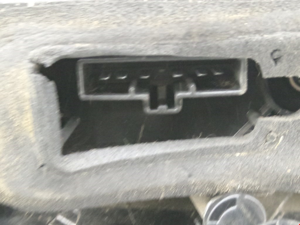 Фонарь задний левый FORD C-MAX 2003-2010