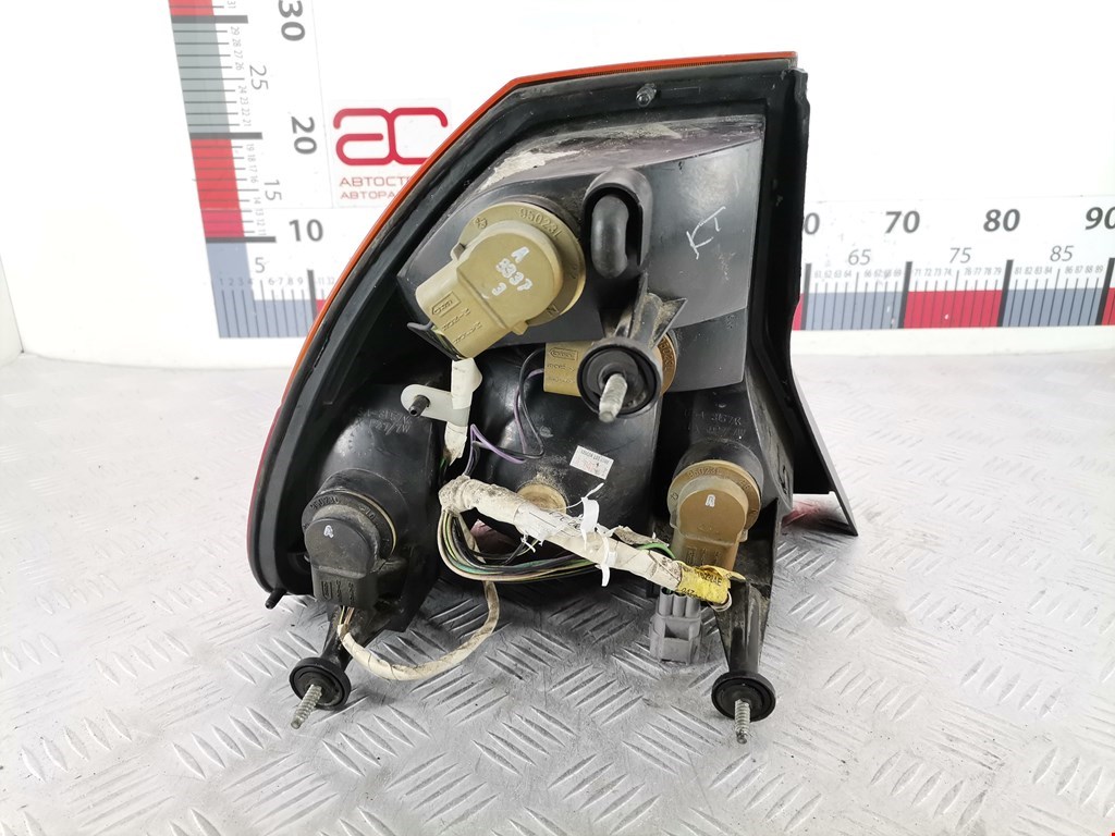 Фонарь задний правый CHRYSLER 300 M 300M 1998-2004