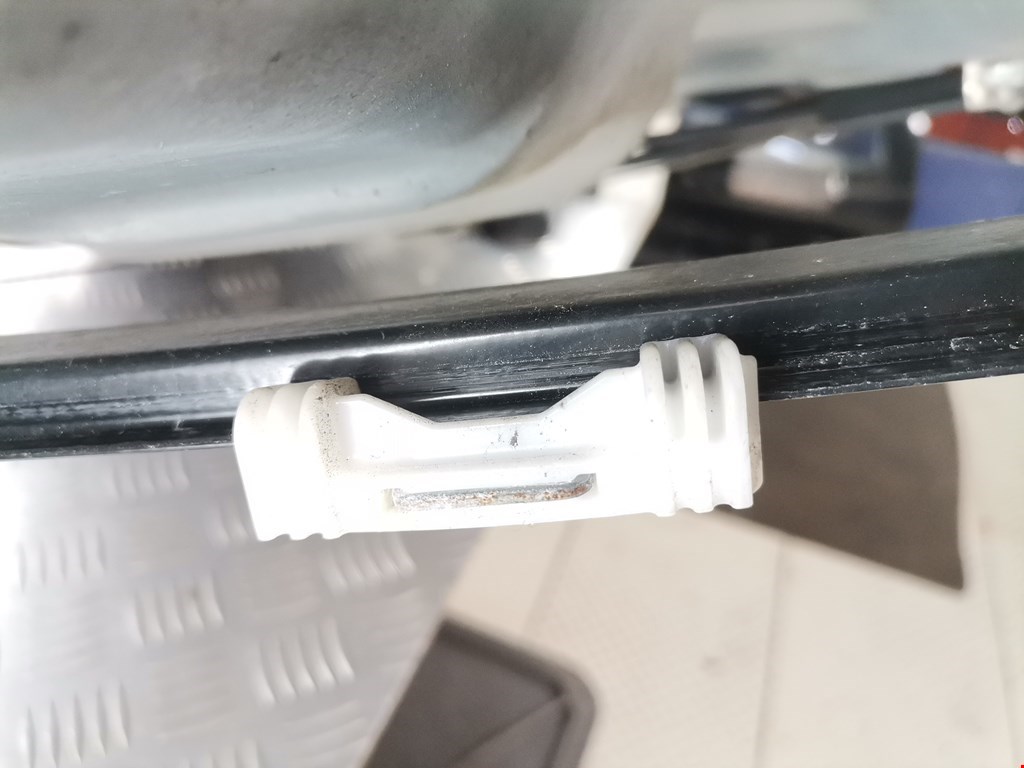 Стеклоподъемник передний правый MERCEDES-BENZ M-Class W164 ML 2005-2011