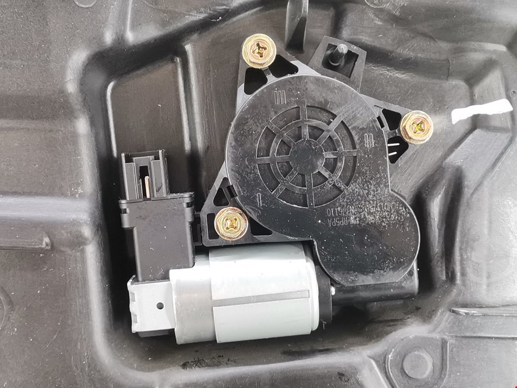 Стеклоподъемник задний левый MAZDA Mazda 6 GG 2000-2007