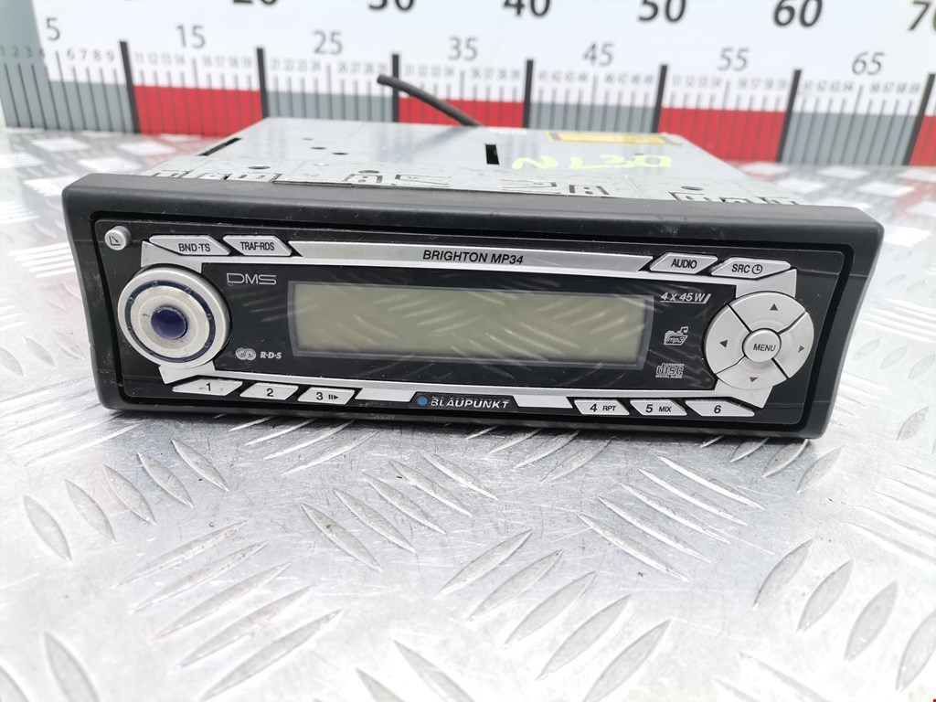 Магнитола AUDI A4 B6 2001-2005