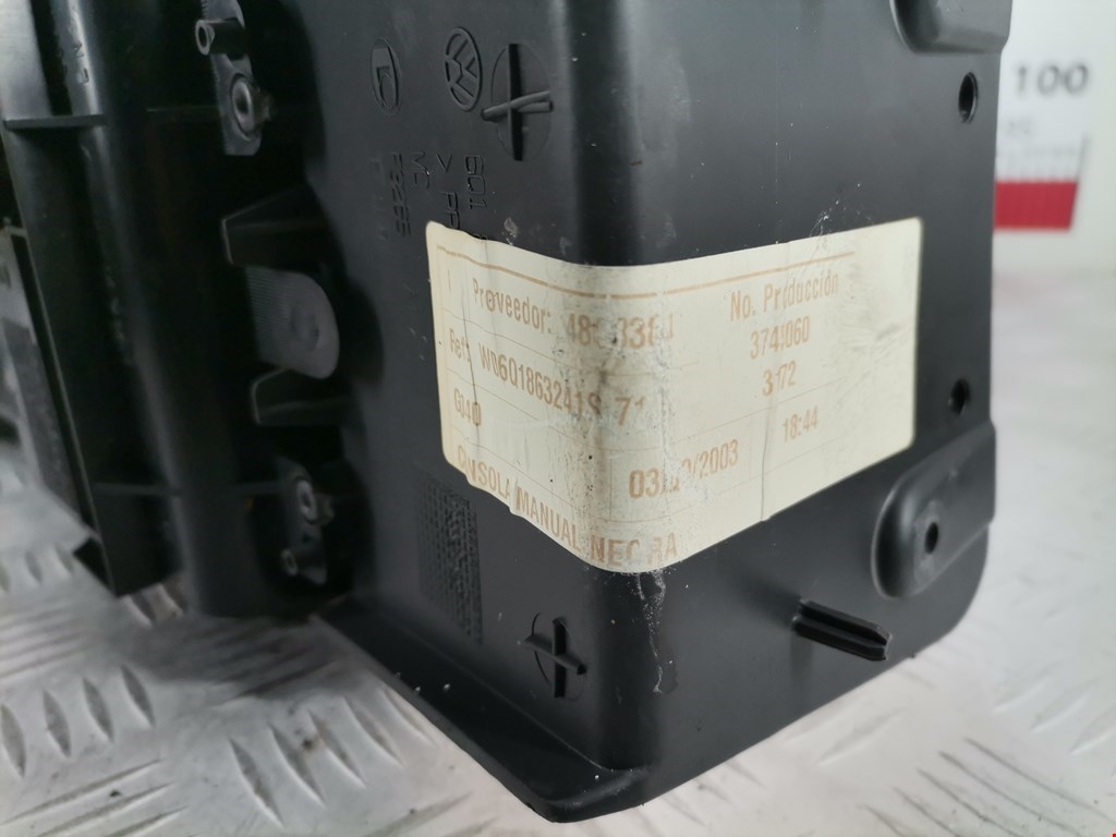 Пепельница передняя VOLKSWAGEN Polo IV 2001-2009