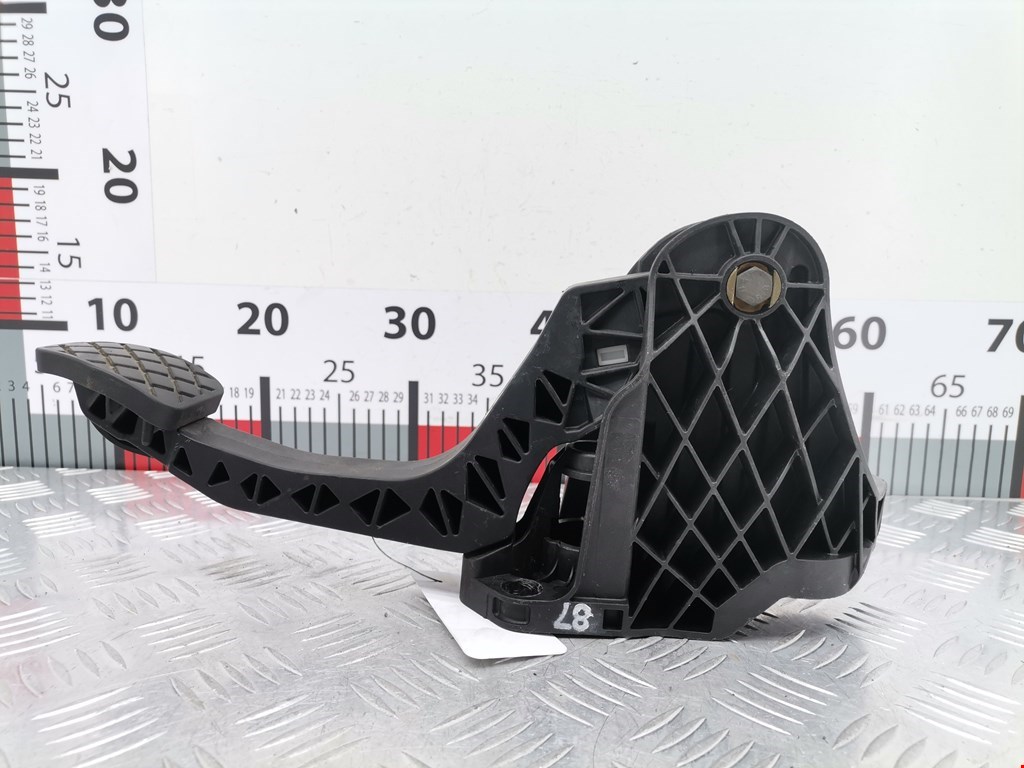 Педаль сцепления VOLKSWAGEN Golf V 2003-2009