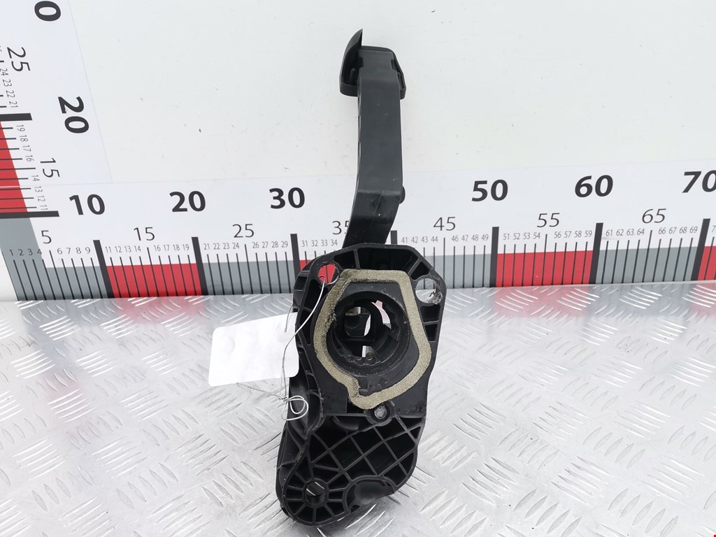 Педаль сцепления VOLKSWAGEN Golf V 2003-2009