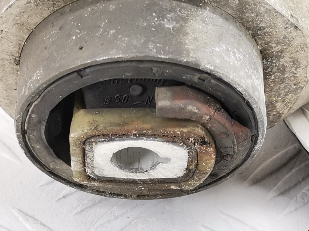 Рычаг передний правый VOLKSWAGEN Passat B5 1997-2005