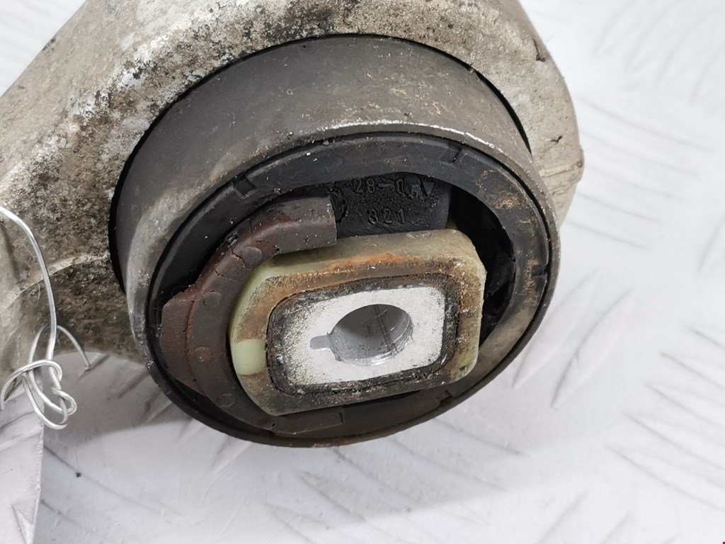 Рычаг передний правый VOLKSWAGEN Passat B5 1997-2005