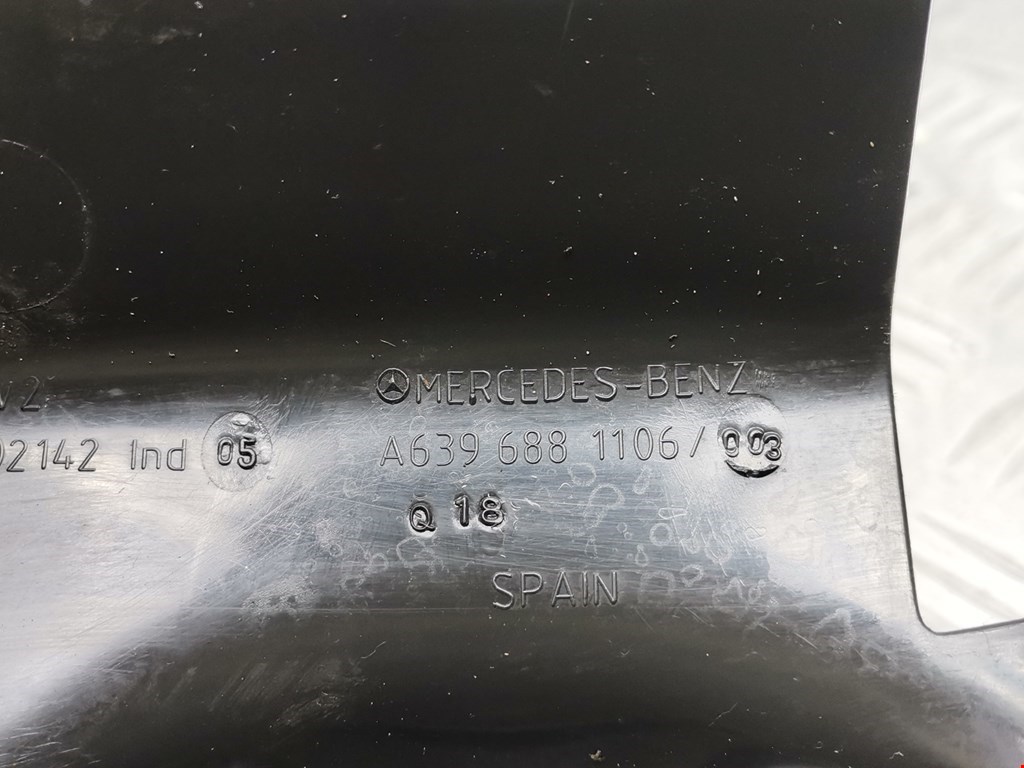 Кожух рулевой колонки MERCEDES-BENZ Vito W639 2003-2014