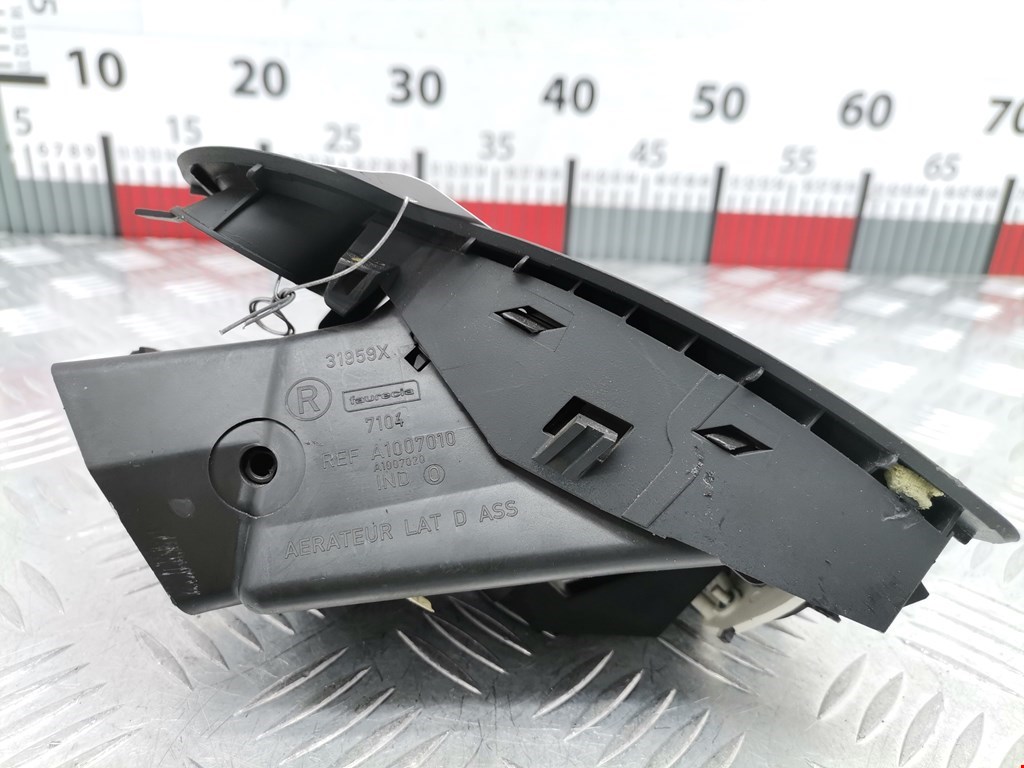 Дефлектор воздушный RENAULT Megane II 2002-2009