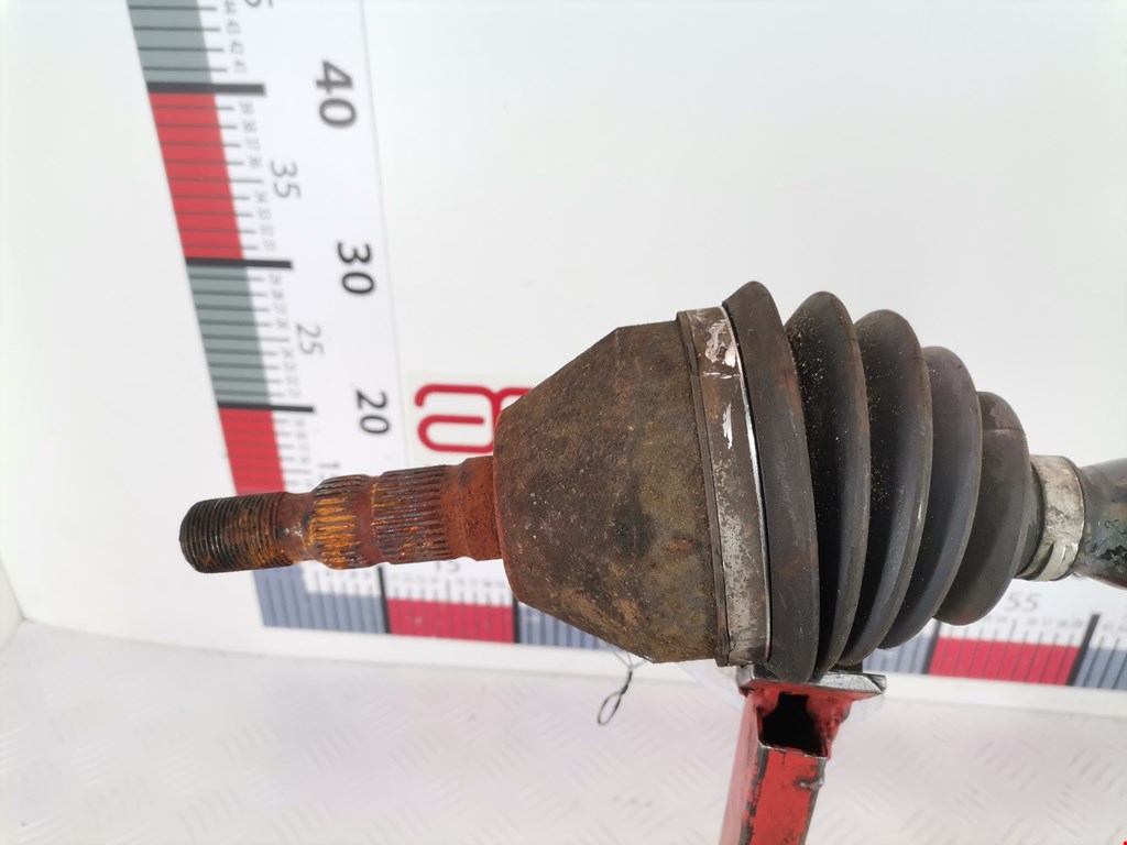 Полуось (привод, приводной вал) передняя левая OPEL Zafira B 2005-2012