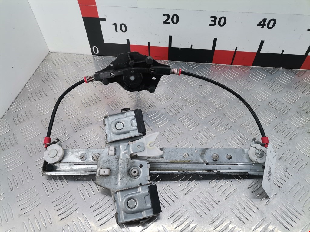 Стеклоподъемник задний левый FORD Fiesta 2008-2012