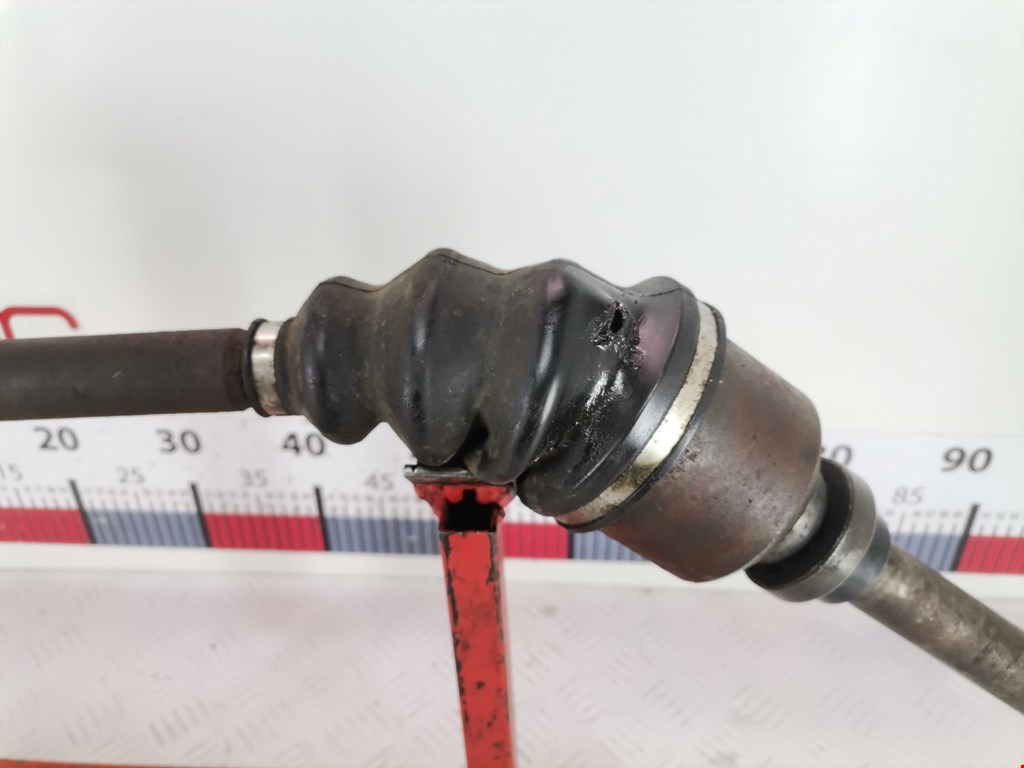 Полуось (привод, приводной вал) передняя правая CITROEN Jumpy 2007-2016