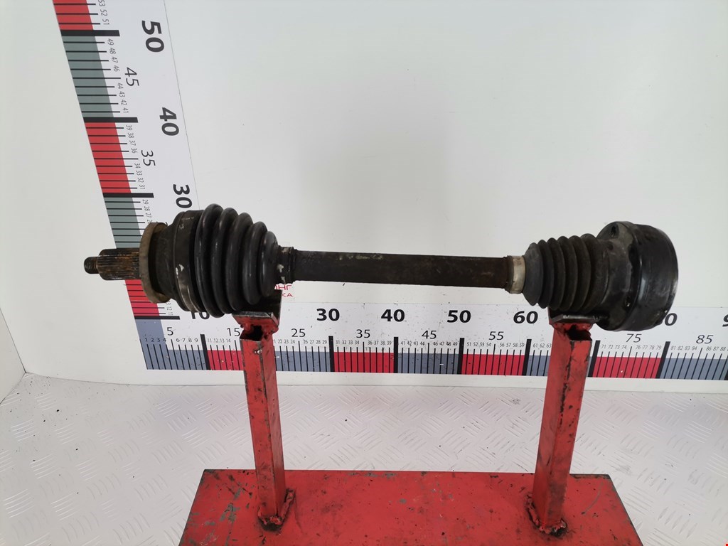 Полуось (привод, приводной вал) передняя левая VOLKSWAGEN Polo IV 2001-2009